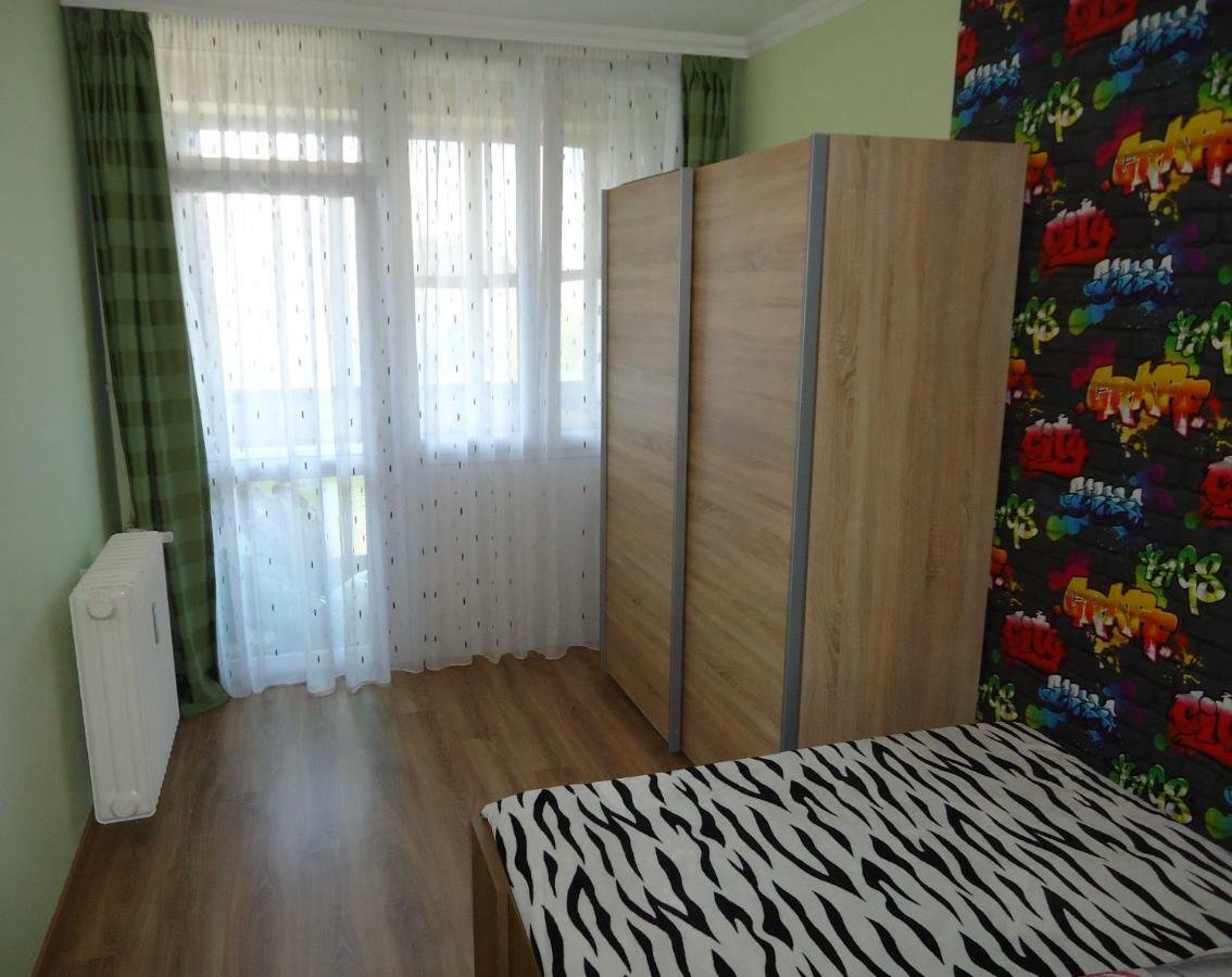 Legyel A Vendegunk :) Apartment เดเบรตเซน ภายนอก รูปภาพ