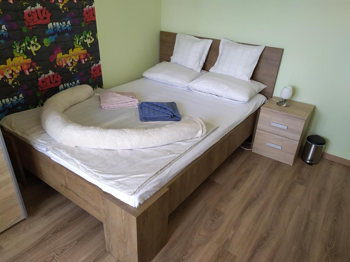 Legyel A Vendegunk :) Apartment เดเบรตเซน ภายนอก รูปภาพ